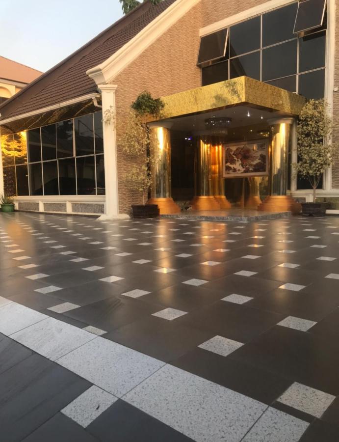 E-Suite Hotel Abuja Exterior photo